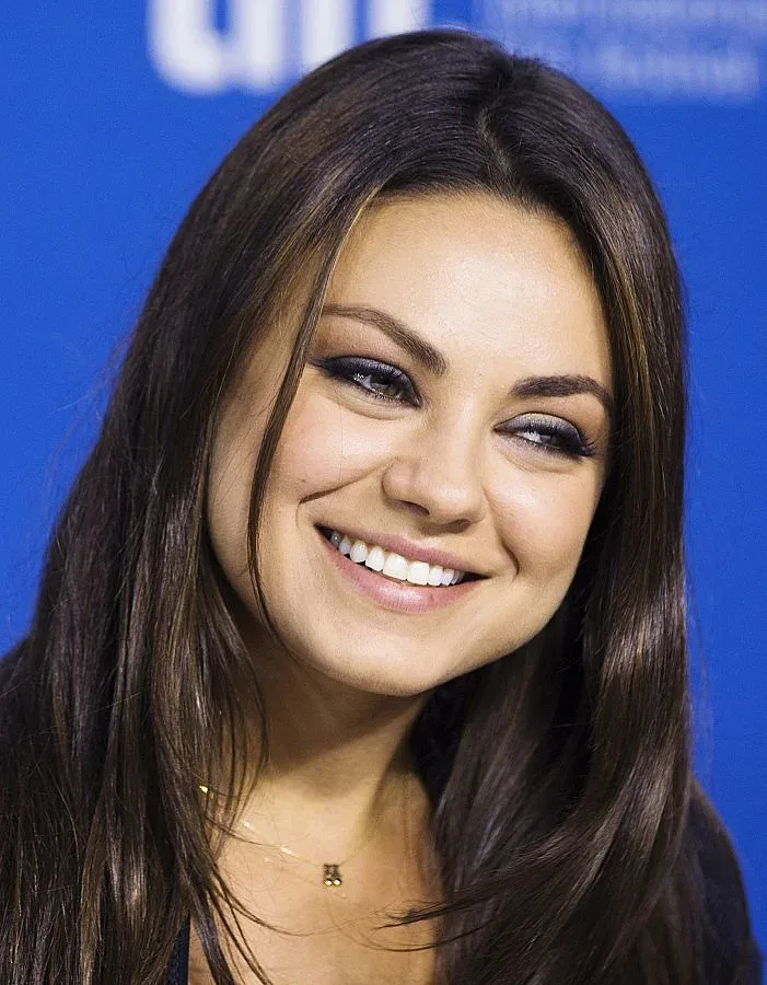 Мила Кунис става част от "Двама мъже и половина"