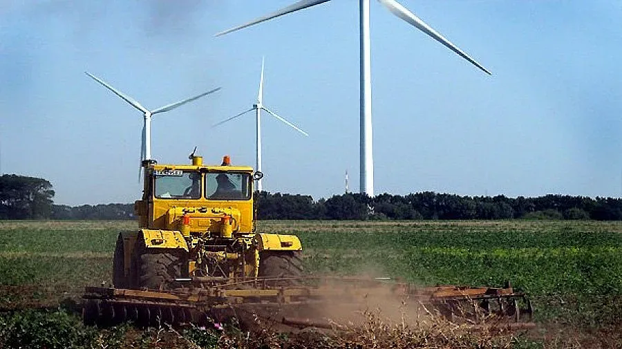 Обучават земеделци как да работят с препарати