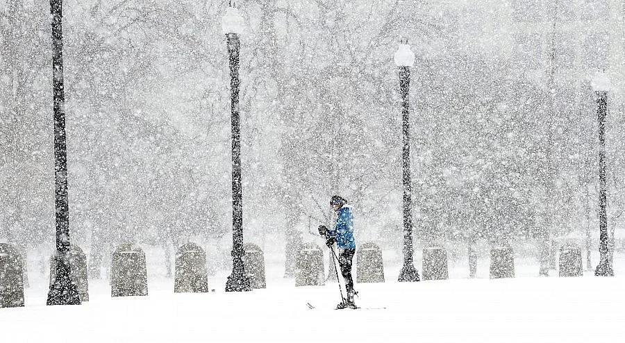 Нова порция сняг и студ скова САЩ