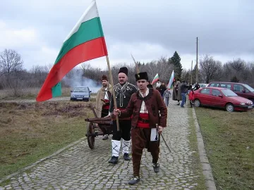Черешови топчета гърмяха в Горни Дъбник