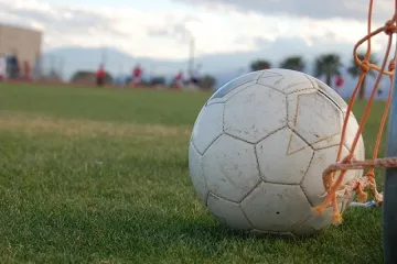 "Левски" би ЦСКА при старшата 