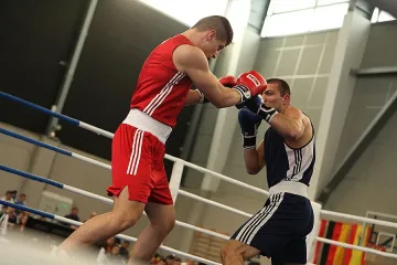 Пулев с аркада на финал