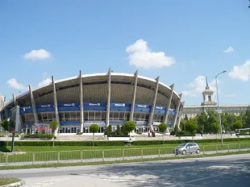 Зацикли ремонтът във Варна  