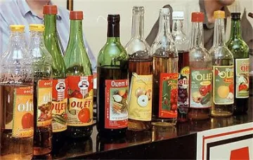 Оцетът само от вино и грозде