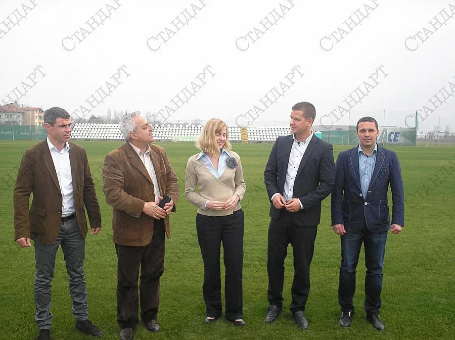 Спортен клуб вдига модерен комплекс