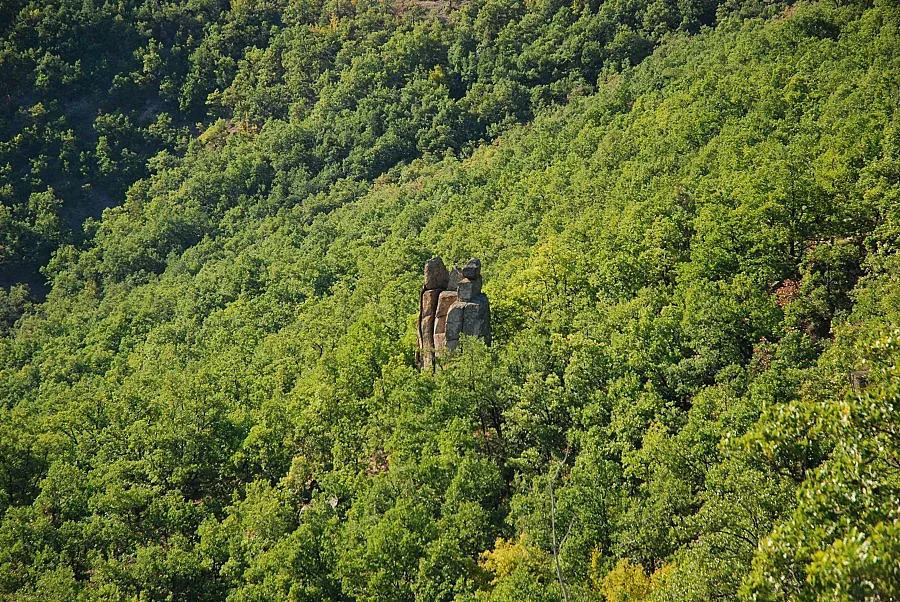 Симитлийският Стоунхендж привлича чужденци в Пирин