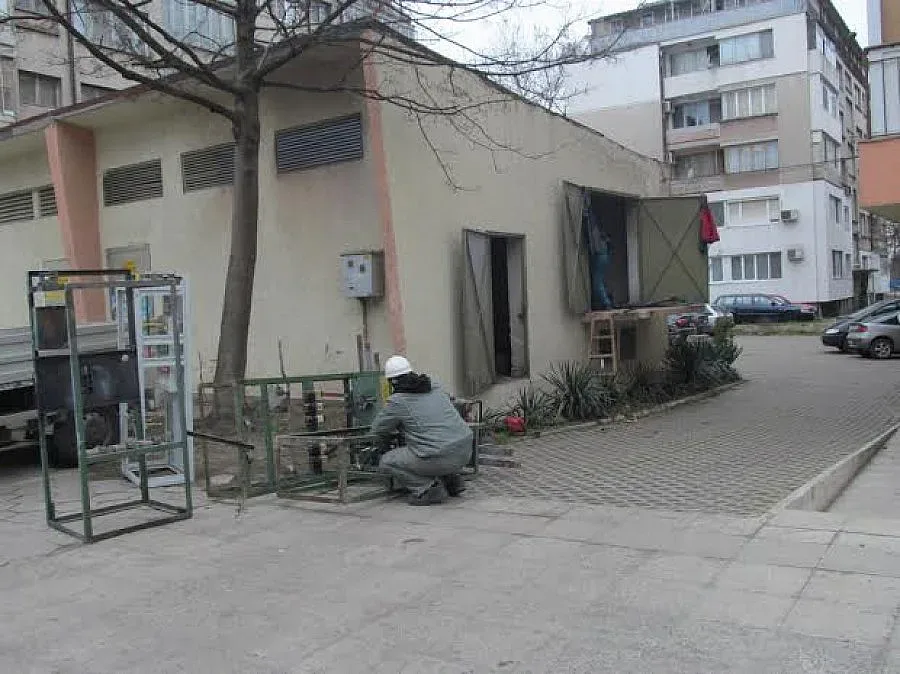 Ужас от бомби след авария в трафопост