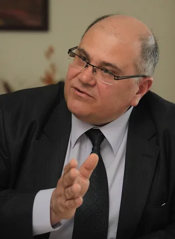 Държавата да направи път за бизнеса навън 