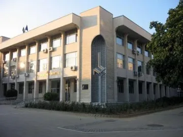 Оправдаха полицай по дело за сводничество 