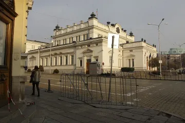 Правната комисия отхвърли предложението на президента за референдум