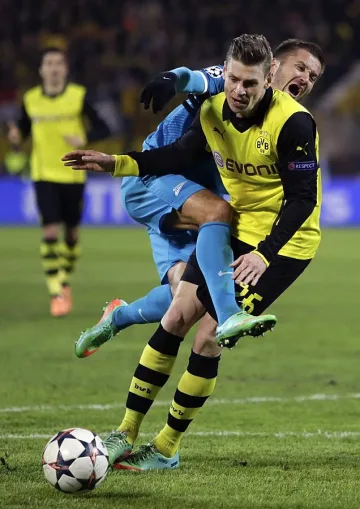 Парти по чехли в "Борусия"