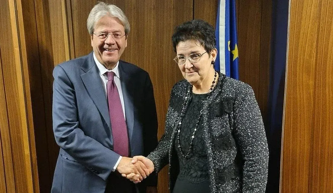 Финансовият министър получи важен съвет от ЕК за влизането ни в еврозоната