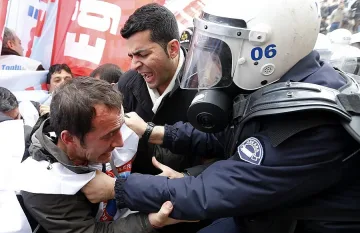 Ердоган подчини съдебната система