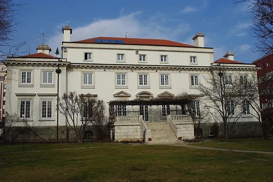 Празненства по случай 100-годишнината на британската резиденция у нас