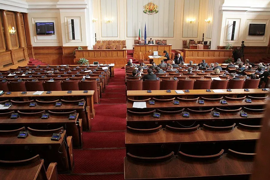 Двама нови депутати влязоха в парламента