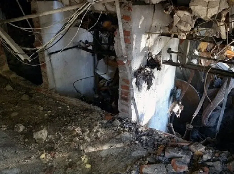 Два мощни взрива на трафопост стреснаха Бургас