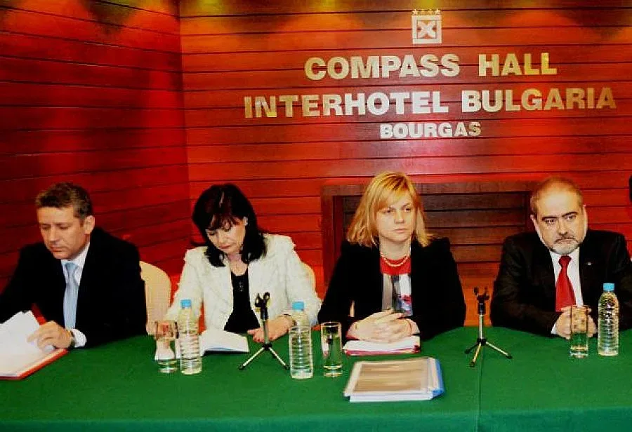 Отпушват тапите край Бургас след 2015 г.