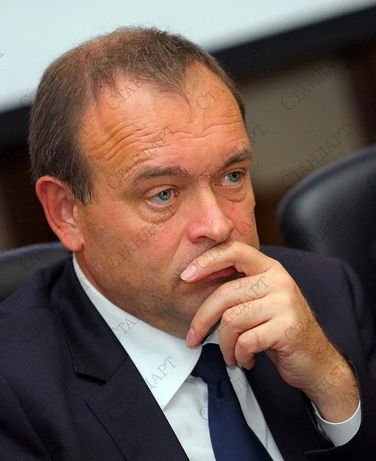 Съдят бивш шеф на БДЖ за десетки милиони