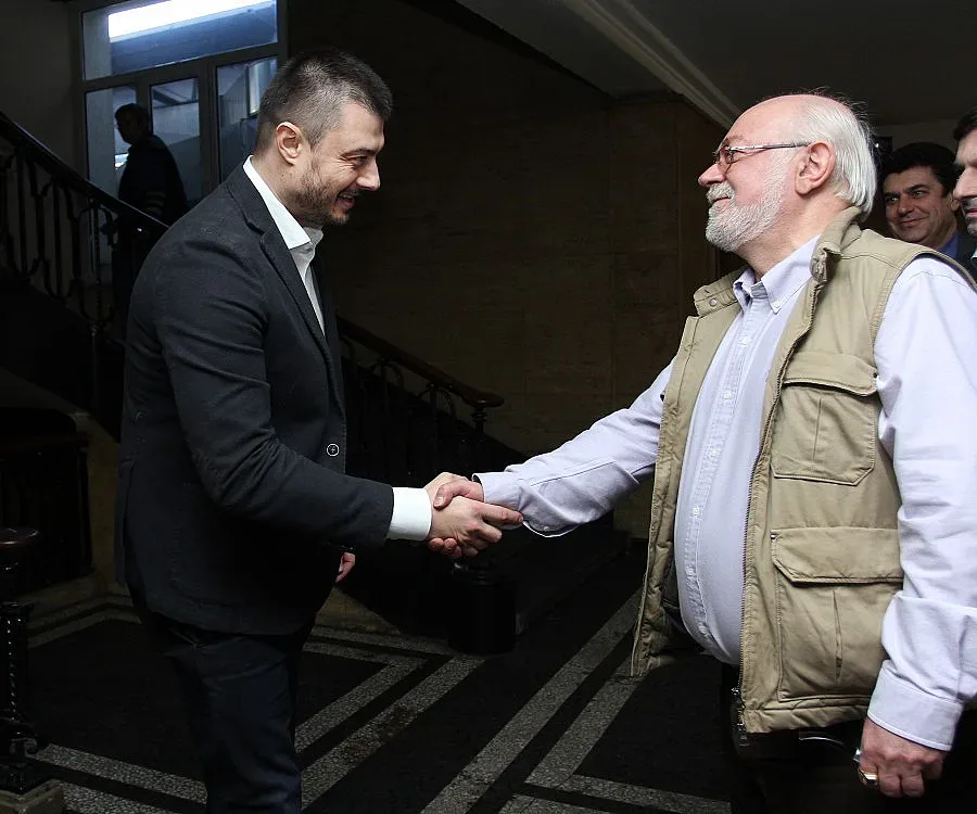 Бареков иска предсрочен вот месец - два след европейския