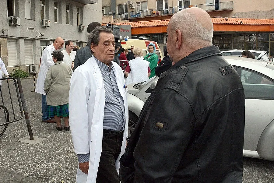 Лекари проверяват пенсионерите в НОИ