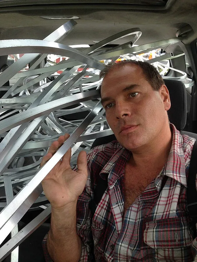 Наша скулптура на летище Кенеди