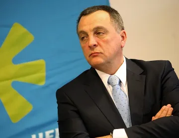 Бареков ще изчисти рибата от главата