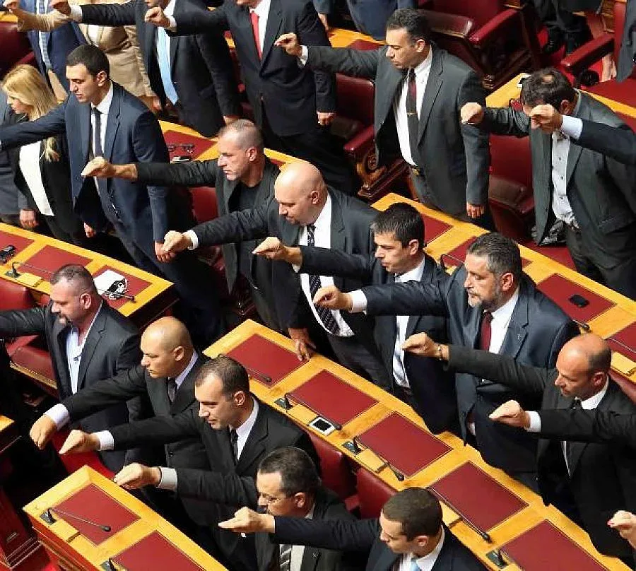 "Златна зора" пред пълна забрана