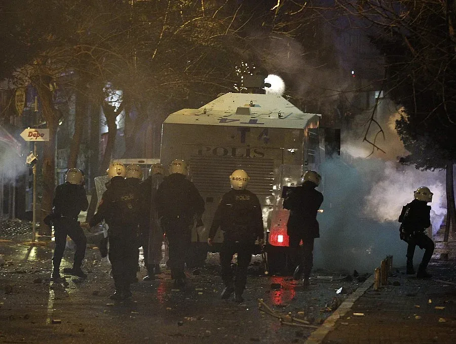 Пореден протест по улиците на Истанбул