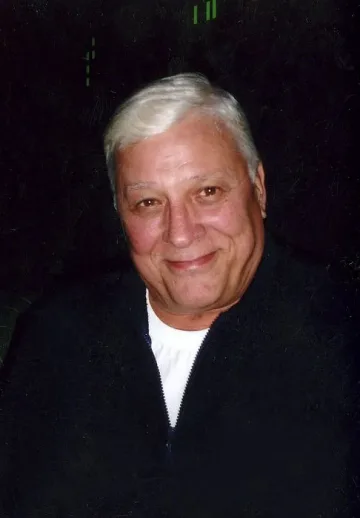 Александър Бръзицов: Авангардисти гонят хората от залите