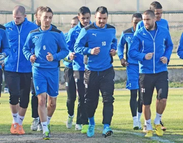 "Левски" почва с Божинов срещу Славия 