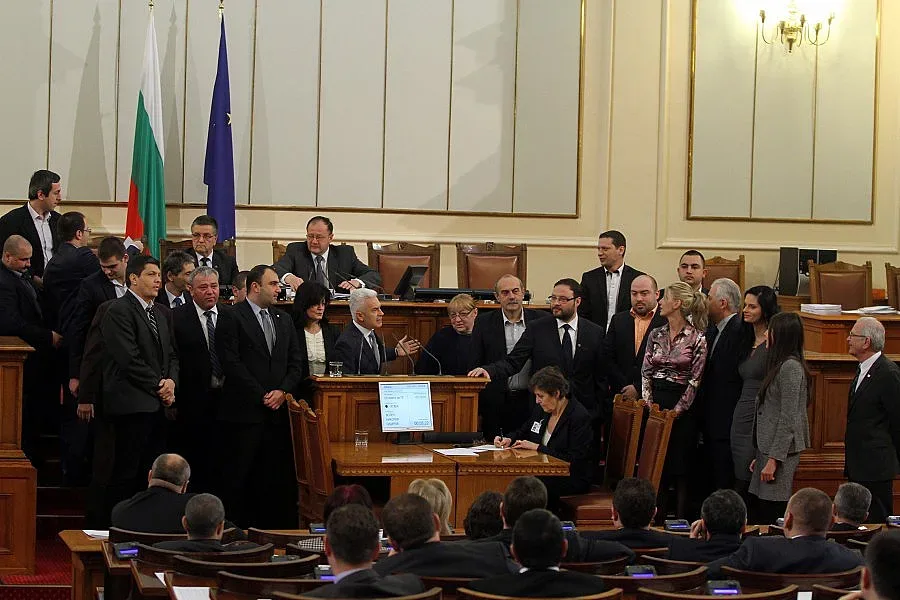 Сидеров обвини ГЕРБ, че поддържат кворума