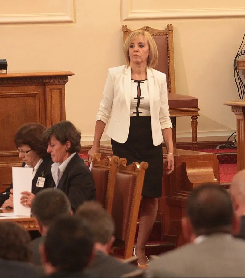 Манолова: За първи път гласуваме с истинска преференция