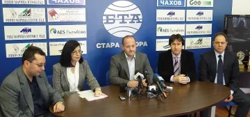 Костов не знаел за троловете на ДСБ