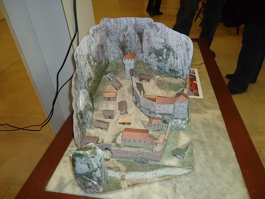 Тиражират антична Враца в 3D модел от хартия