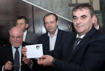 Опашка за юбилейната марка на "Левски"