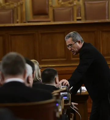 Закон бетонира водачите на листи