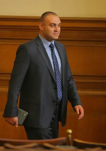 Делегация убеждава Хафъзов да стане имам