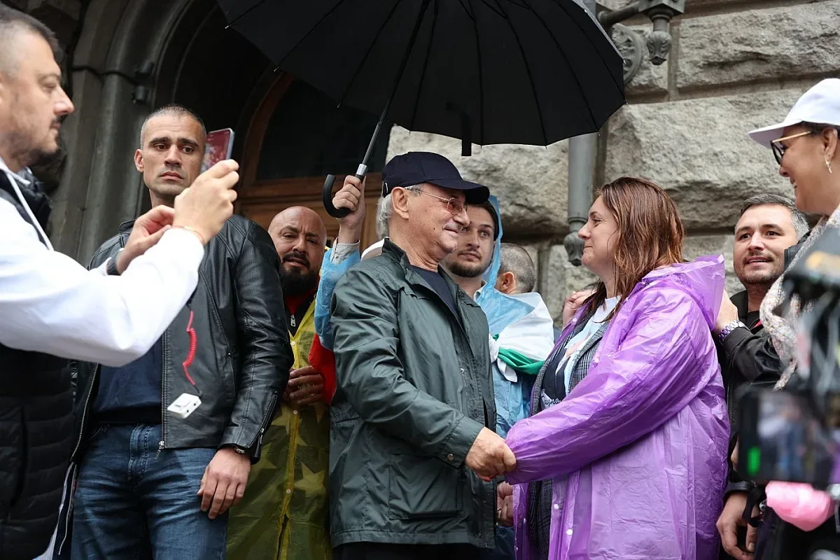 Дерибеите в паника за пари! Биршен Ибрямова звъни и проси