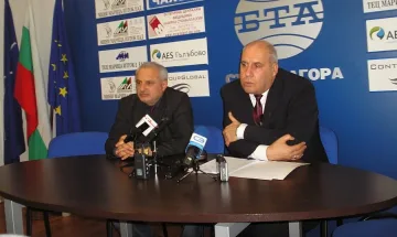 Тракийският университет затяга цедката на изхода