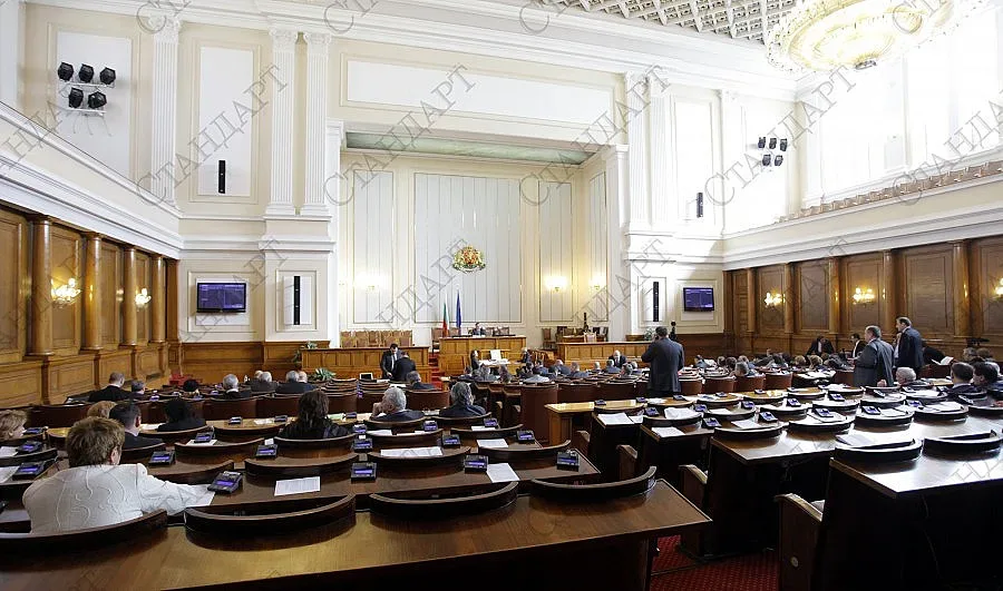 Депутатите отхвърлиха мажоритарния вот от новите изборни правила