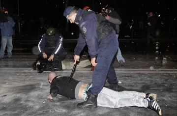 Преди година: Кръв, гняв и огън свалиха кабинета