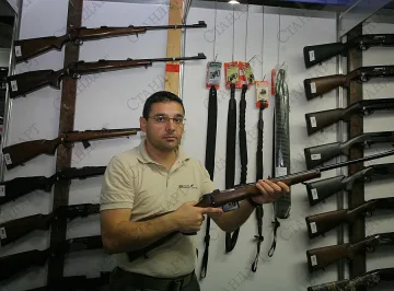 Млад банскалия крие боен арсенал в дома си