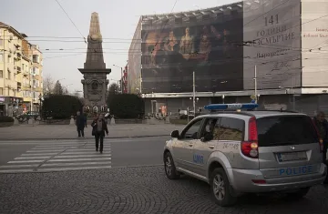 Първите мъже: Да не правим политика от Левски