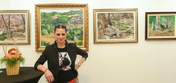 Млада художничка прави изложба без правила