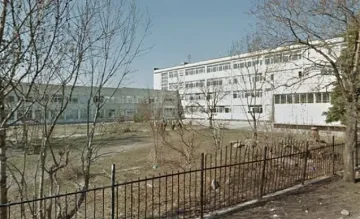 Родители: Откриха азбест в Класическата