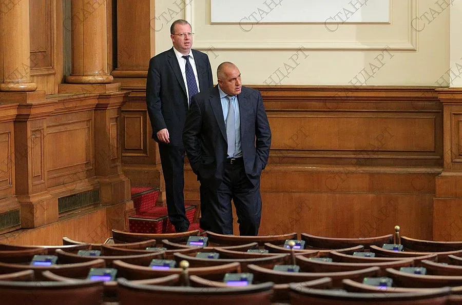 Харманли зове Красимир да напусне парламента