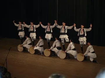 Концерт събра 4300 лв. за лечение на младеж