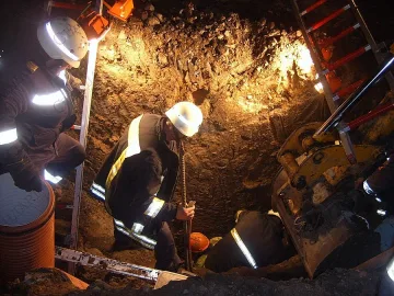 Спасиха затрупания  работник в Кърджали 