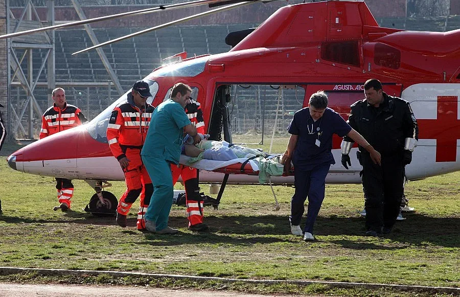 Спасяват ранен по въздуха