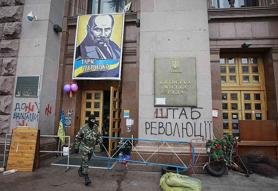 Опозицията в Украйна вдигна окупацията